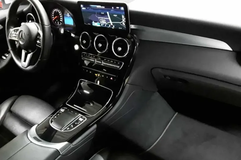 Mercedes-Benz GLC 200 din 2022 cu 85.071 km - oferta MER126605 - foto 6