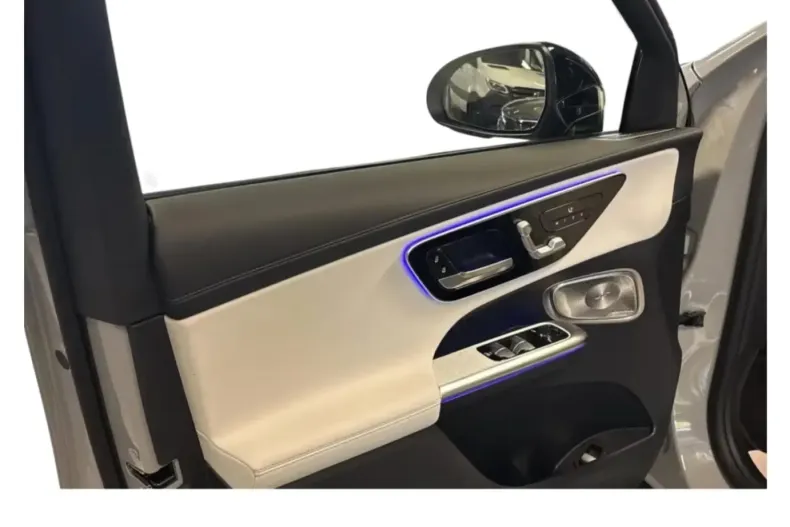 Mercedes-Benz GLC 300 din 2025 cu 10.000 km - oferta MER126617 - foto 6