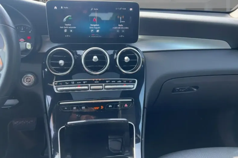 Mercedes-Benz GLC 200 din 2022 cu 73.538 km - oferta MER126620 - foto 10