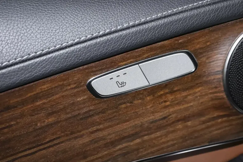 Mercedes-Benz GLC 220 din 2022 cu 96.490 km - oferta MER126623 - foto 13