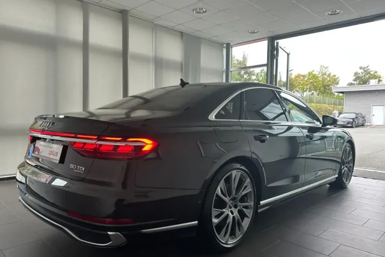 Audi A8 din 2022 cu 54.167 km - oferta AUD126631 - foto 3