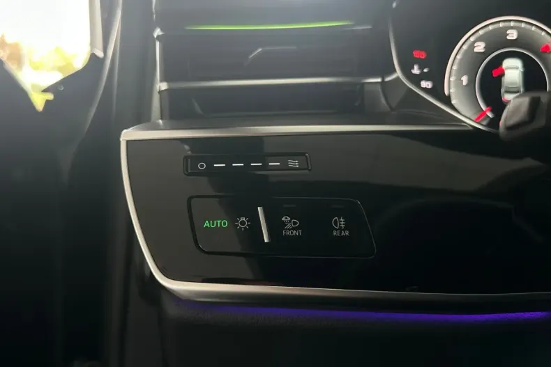 Audi A8 din 2022 cu 54.167 km - oferta AUD126631 - foto 13