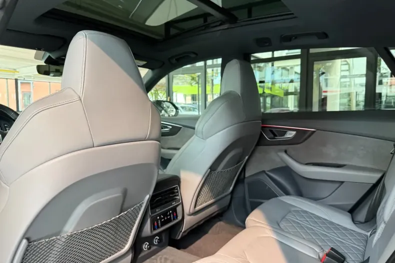 Audi Q8 din 2021 cu 94.000 km - oferta AUD126635 - foto 19