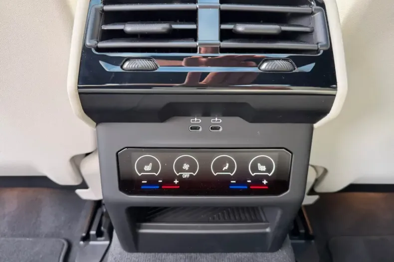 BMW 530 din 2025 cu 4.057 km - oferta BMW126637 - foto 6