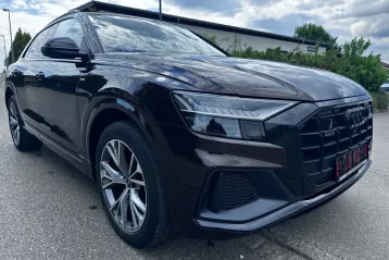 Audi Q8 din 2021 - oferta AUD126639