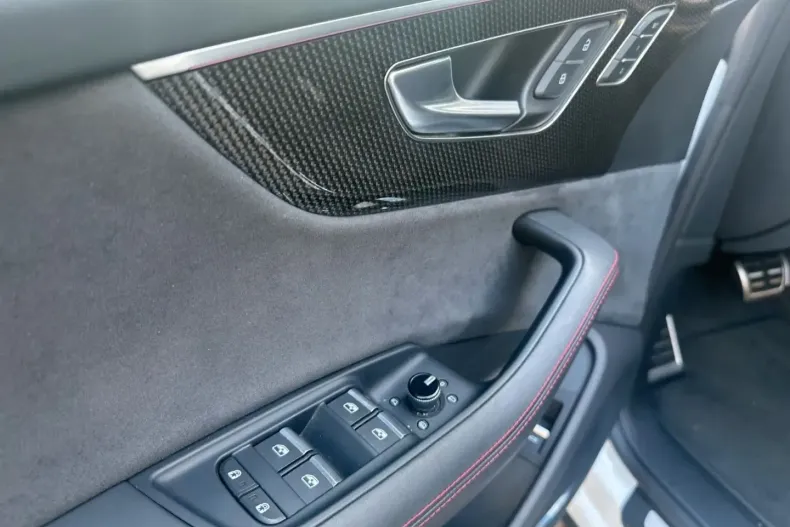 Audi Q8 din 2023 cu 37.700 km - oferta AUD126640 - foto 11