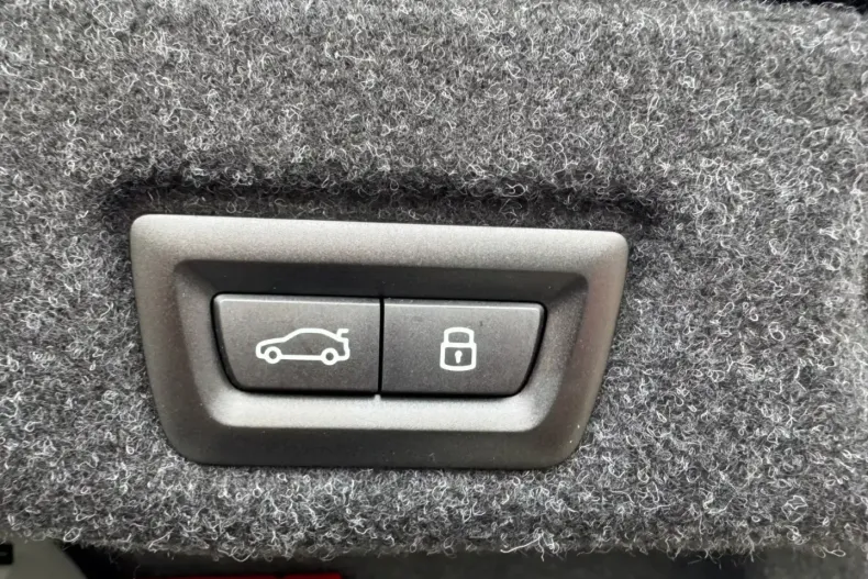 BMW 530 din 2025 cu 4.086 km - oferta BMW126644 - foto 17