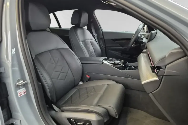 BMW 530 din 2024 cu 18.320 km - oferta BMW126647 - foto 7