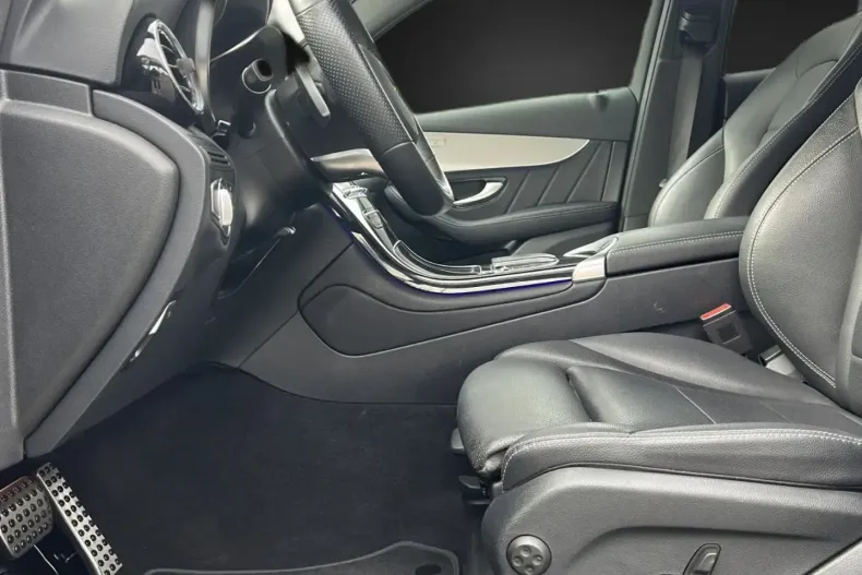 Mercedes-Benz GLC 300 din 2021 cu 68.500 km - oferta MER126652 - foto 12