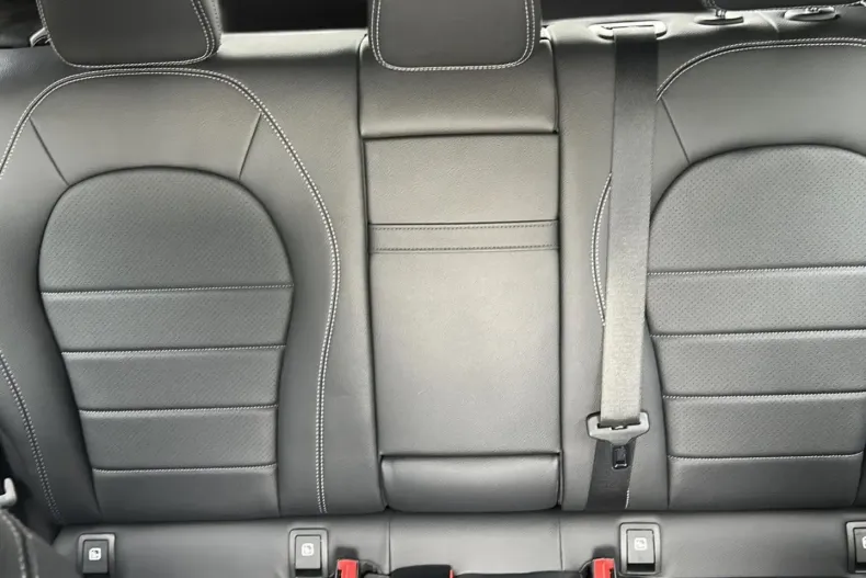 Mercedes-Benz GLC 300 din 2021 cu 68.500 km - oferta MER126652 - foto 17