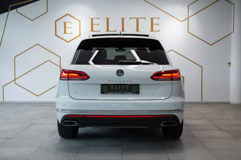 Volkswagen Touareg din 2020 cu 83.874 km - oferta VOL126657 - foto 8