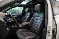 Volkswagen Touareg din 2020 cu 83.874 km - oferta VOL126657 - foto 13