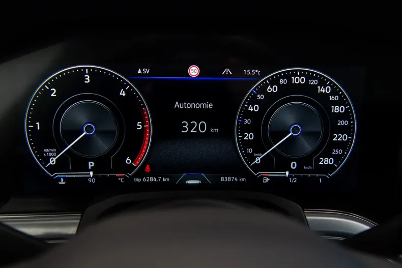 Volkswagen Touareg din 2020 cu 83.874 km - oferta VOL126657 - foto 21