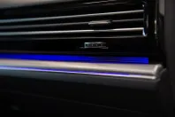 Volkswagen Touareg din 2020 cu 83.874 km - oferta VOL126657 - foto 25