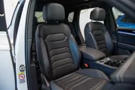 Volkswagen Touareg din 2020 cu 83.874 km - oferta VOL126657 - foto 31