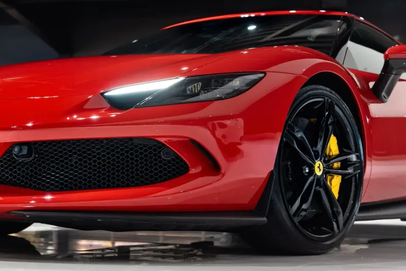 Ferrari 296 GTB din 2023 cu 8.511 km - oferta FER126672 - foto 12