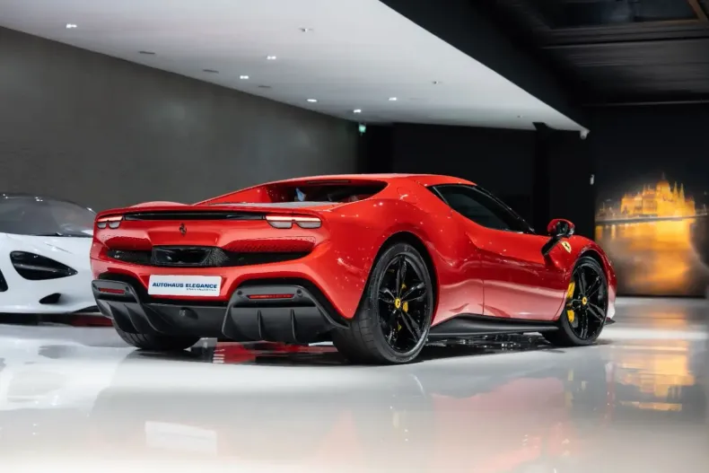 Ferrari 296 GTB din 2023 cu 8.511 km - oferta FER126672 - foto 27