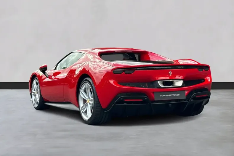 Ferrari 296 GTB din 2023 cu 6.600 km - oferta FER126674 - foto 7