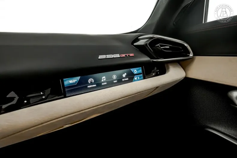 Ferrari 296 GTB din 2023 cu 7.350 km - oferta FER126675 - foto 8