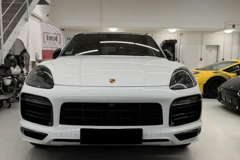 Porsche Cayenne din 2023 cu 68.900 km - oferta POR126689 - foto 2