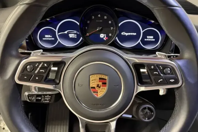 Porsche Cayenne din 2023 cu 68.900 km - oferta POR126689 - foto 9