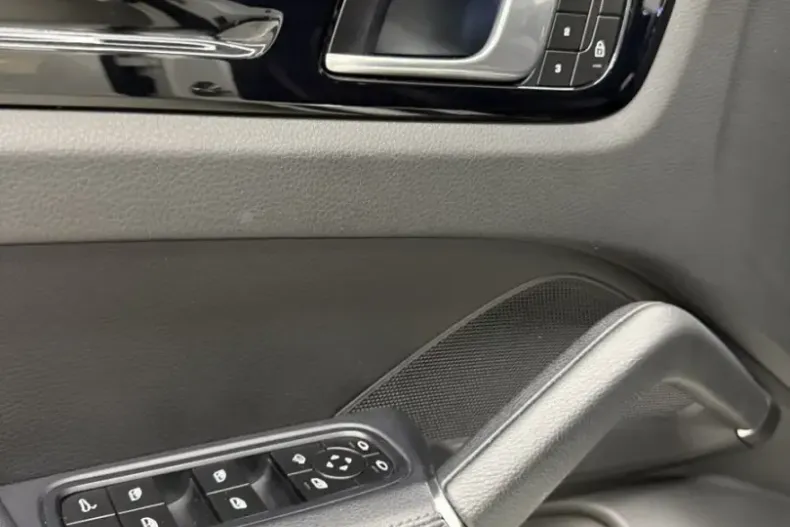 Porsche Cayenne din 2023 cu 68.900 km - oferta POR126689 - foto 14