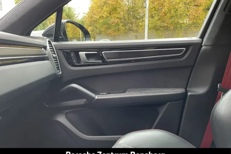 Porsche Cayenne din 2022 cu 76.400 km - oferta POR126706 - foto 27