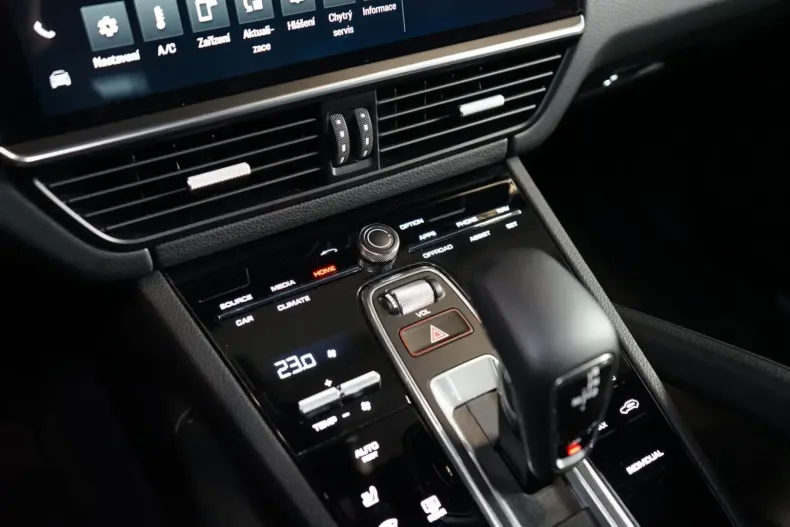 Porsche Cayenne din 2022 cu 50.614 km - oferta POR126709 - foto 21