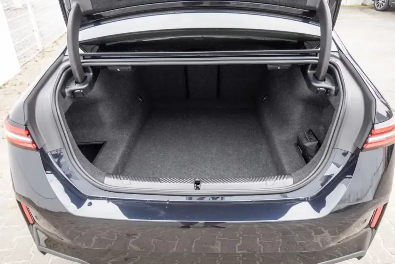 BMW 540 din 2024 cu 24.900 km - oferta BMW126719 - foto 3