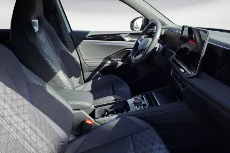 Volkswagen Tiguan din 2025 cu 6.003 km - oferta VOL126746 - foto 8