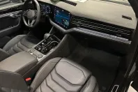 Volkswagen Touareg din 2024 cu 57.000 km - oferta VOL126750 - foto 12