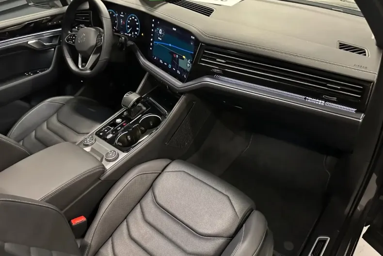 Volkswagen Touareg din 2024 cu 57.000 km - oferta VOL126750 - foto 12
