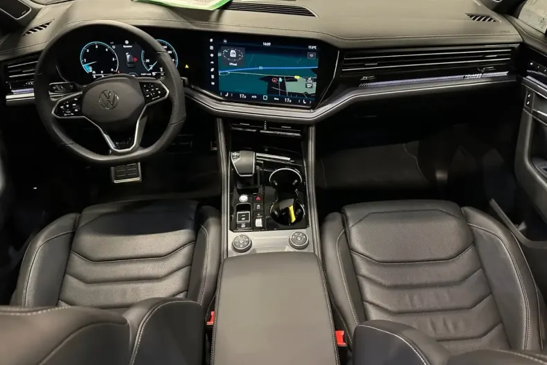 Volkswagen Touareg din 2024 cu 57.000 km - oferta VOL126750 - foto 13