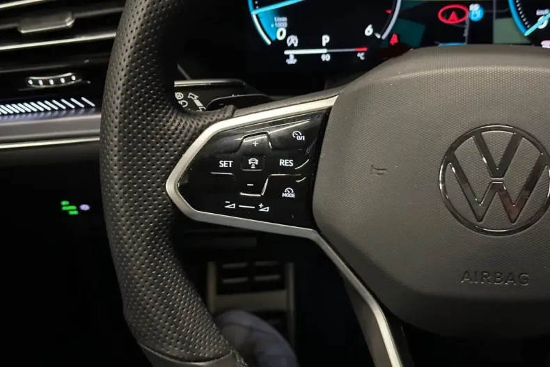 Volkswagen Touareg din 2024 cu 57.000 km - oferta VOL126750 - foto 20