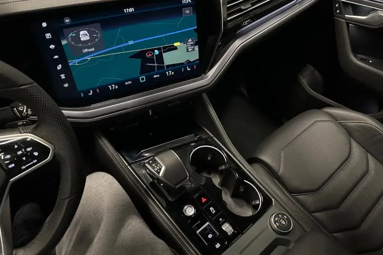 Volkswagen Touareg din 2024 cu 57.000 km - oferta VOL126750 - foto 22