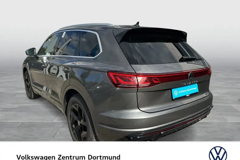 Volkswagen Touareg din 2024 cu 22.699 km - oferta VOL126752 - foto 3