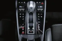 Porsche Macan din 2023 cu 29.500 km - oferta POR126765 - foto 23