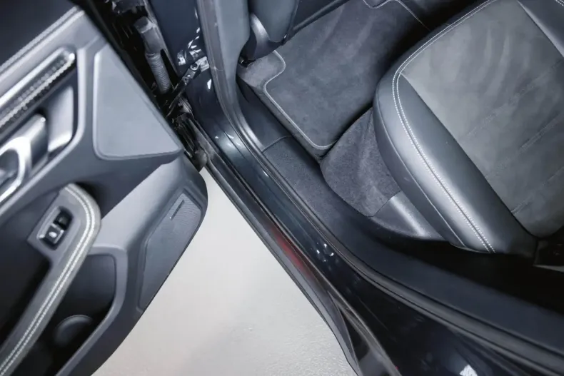 Porsche Macan din 2023 cu 29.500 km - oferta POR126765 - foto 29