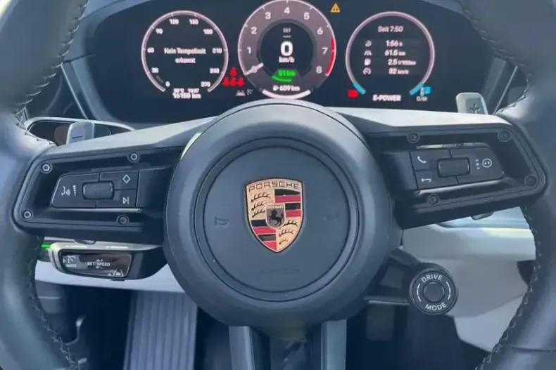 Porsche Cayenne din 2024 cu 25.000 km - oferta POR126767 - foto 7