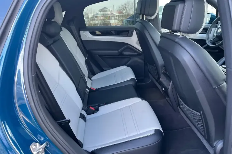 Porsche Cayenne din 2024 cu 25.000 km - oferta POR126767 - foto 12