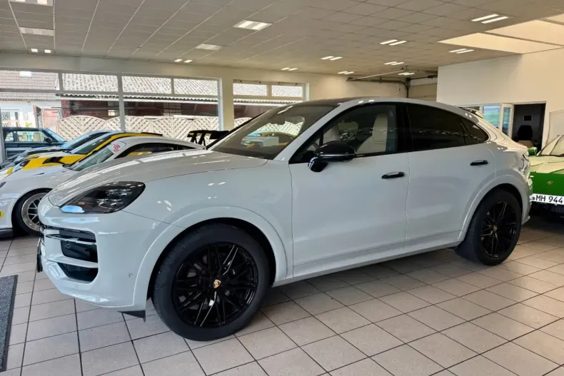 Porsche Cayenne din 2023 cu 33.598 km - oferta POR126772 - foto 2