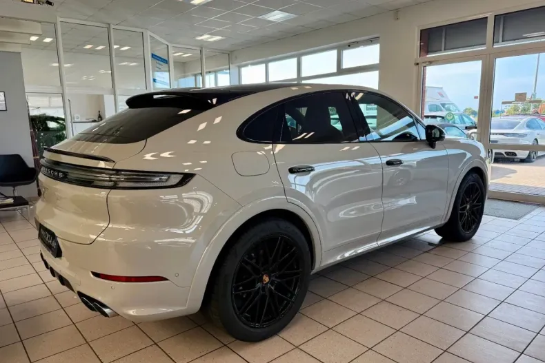 Porsche Cayenne din 2023 cu 33.598 km - oferta POR126772 - foto 5