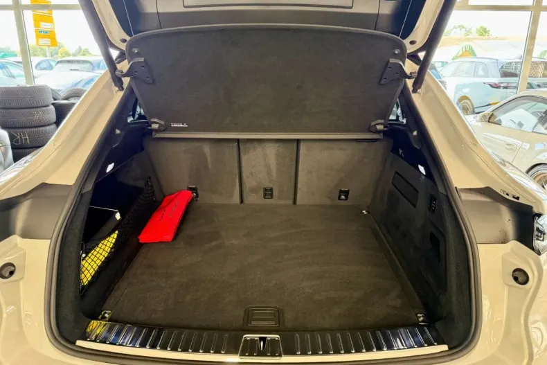 Porsche Cayenne din 2023 cu 33.598 km - oferta POR126772 - foto 11