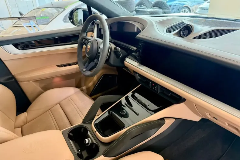 Porsche Cayenne din 2023 cu 33.598 km - oferta POR126772 - foto 15