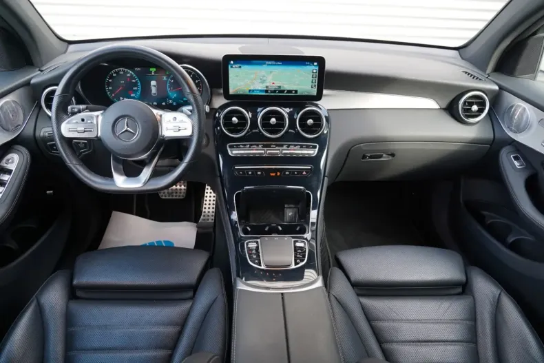 Mercedes-Benz GLC 300 din 2020 cu 46.000 km - oferta MER126773 - foto 12