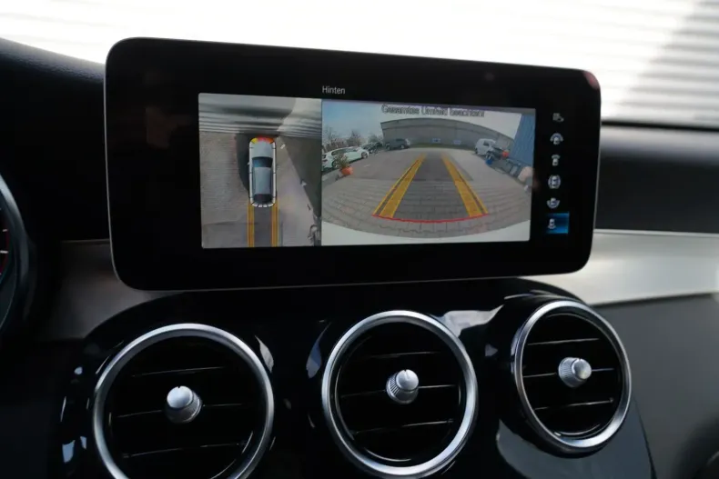 Mercedes-Benz GLC 300 din 2020 cu 46.000 km - oferta MER126773 - foto 19