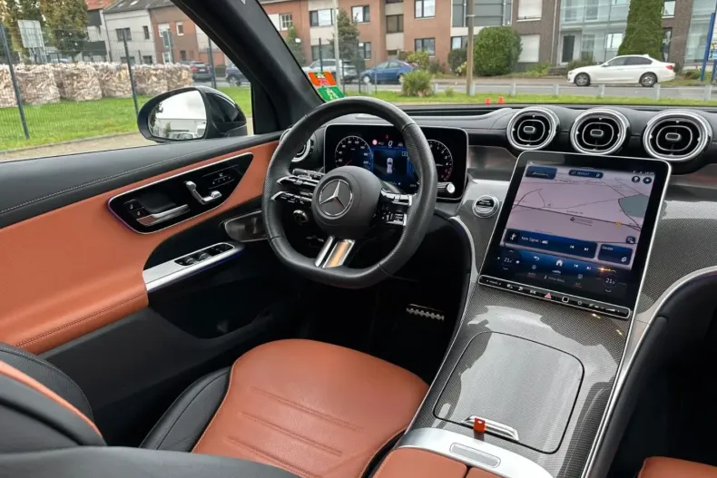 Mercedes-Benz GLC 300 din 2024 cu 24.702 km - oferta MER126774 - foto 13