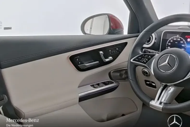 Mercedes-Benz GLC 300 din 2024 cu 15.862 km - oferta MER126778 - foto 8