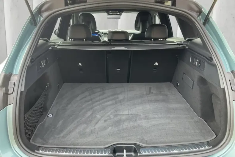 Mercedes-Benz GLC 300 din 2025 cu 15.000 km - oferta MER126781 - foto 3