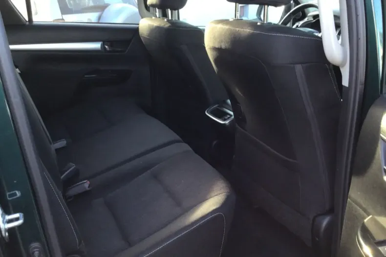 Toyota Hilux din 2023 cu 37.600 km - oferta TOY126784 - foto 8